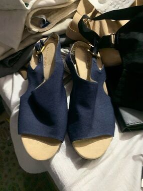 Blue Sandles